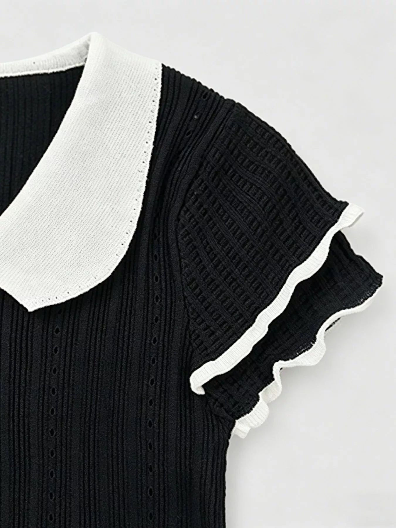 Comfortable women eyelet frill t shirt peter pan collar wear
