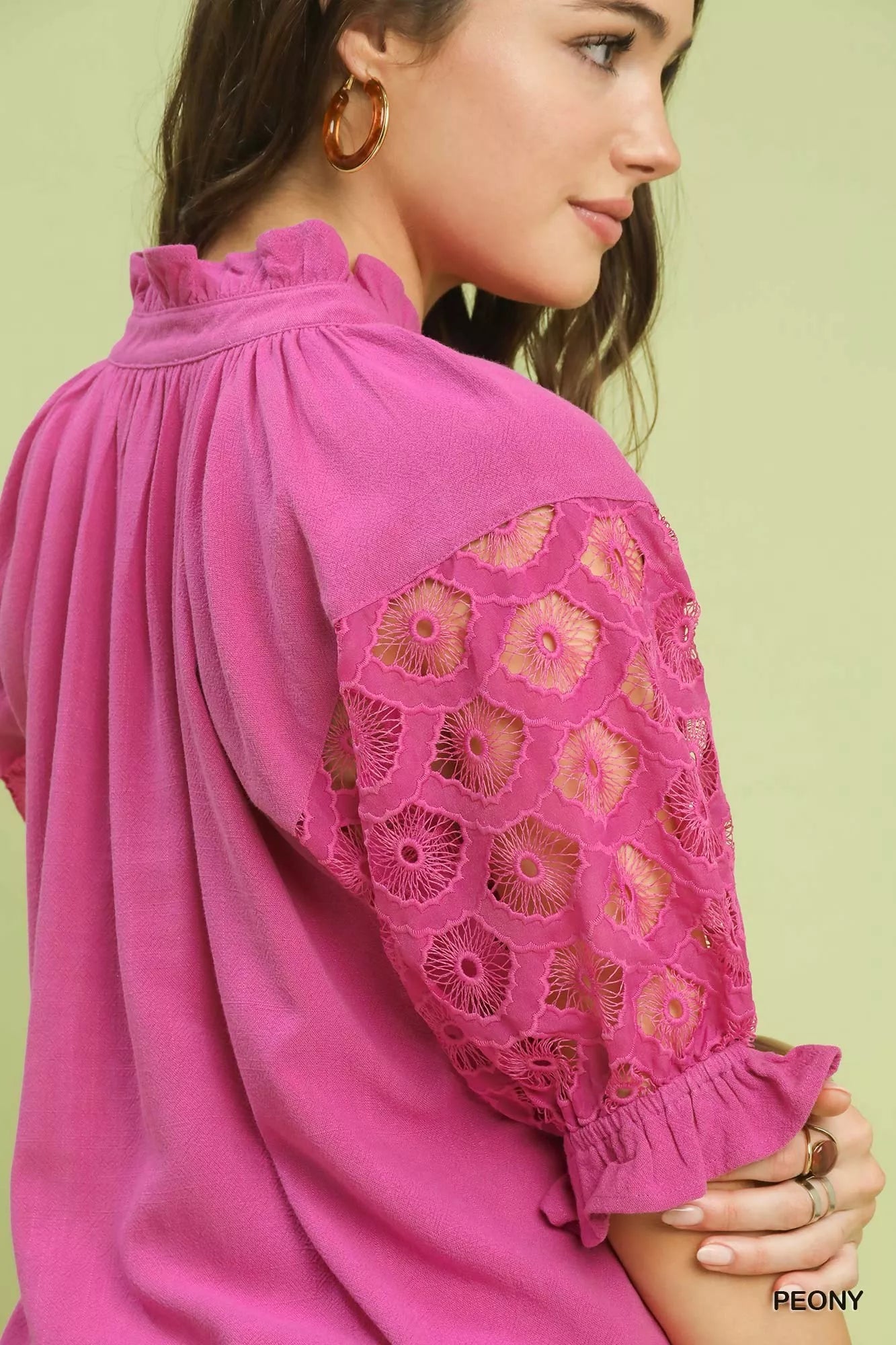 Modern linen summer top women lace puff sleeve v neck